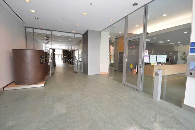 2005 - 33 Mill St, Condo with 2 bedrooms, 1 bathrooms and 0 parking in Toronto ON | Image 13