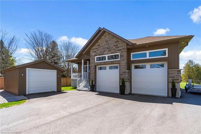 85049 Michelle Street, House detached with 2 bedrooms, 2 bathrooms and 9 parking in Ashfield Colborne Wawanosh ON | Image 38