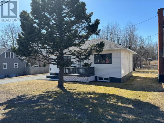 77 Premier Drive, House detached with 5 bedrooms, 2 bathrooms and null parking in Lewisporte NL | Image 3