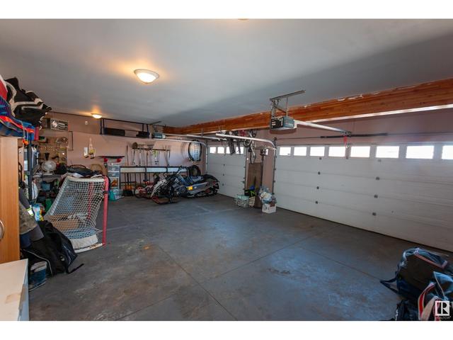 8209 96 St, House detached with 4 bedrooms, 3 bathrooms and 3 parking in Morinville AB | Image 14