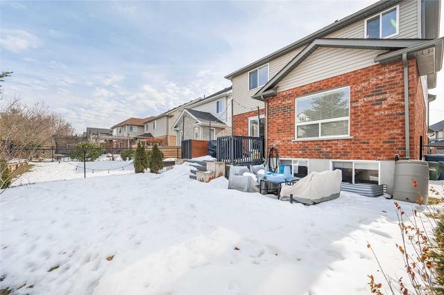 86 Mcarthur Dr, Condo with 3 bedrooms, 4 bathrooms and 4 parking in Guelph ON | Image 29