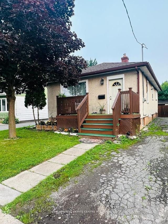 10 Parkwood Dr, House detached with 2 bedrooms, 1 bathrooms and 3 parking in St. Catharines ON | Image 12