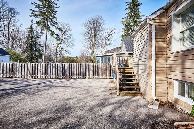 918 Brock St S, House detached with 1 bedrooms, 2 bathrooms and 10 parking in Whitby ON | Image 24