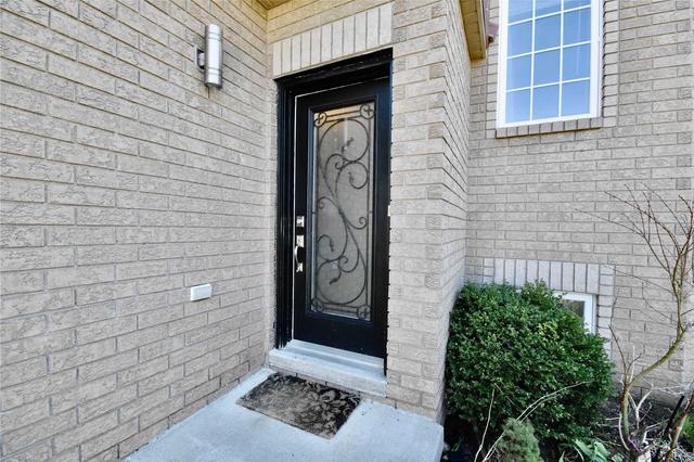 39 Irene Dr, House detached with 2 bedrooms, 3 bathrooms and 5 parking in Barrie ON | Image 15