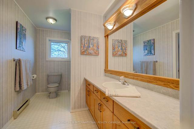 215 Georges Rd, House detached with 4 bedrooms, 3 bathrooms and 10 parking in Prince Edward County ON | Image 16
