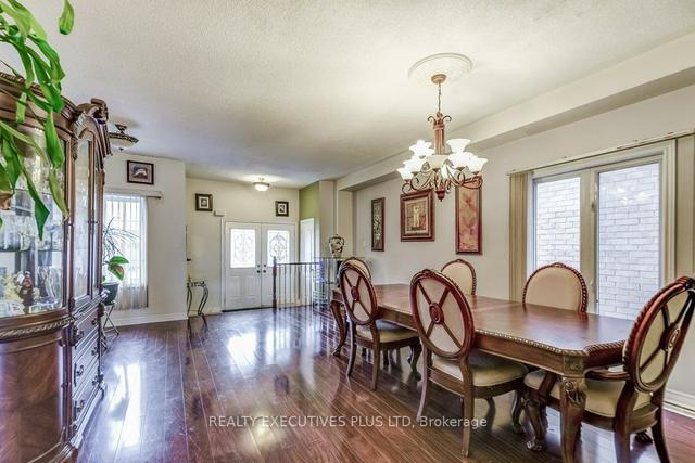 68 Oblate Cres, House detached with 4 bedrooms, 4 bathrooms and 6 parking in Brampton ON | Image 23
