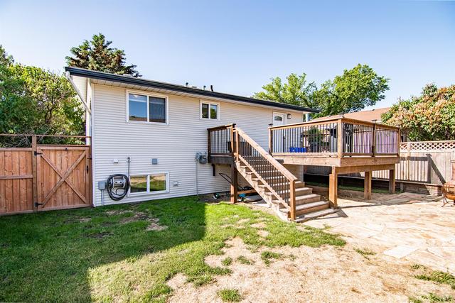 8 Neal Close, House detached with 3 bedrooms, 2 bathrooms and 3 parking in Red Deer AB | Image 32