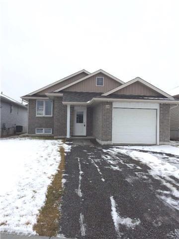 130 Greenhill Lane, House detached with 3 bedrooms, 2 bathrooms and 3 parking in Belleville ON | Image 1