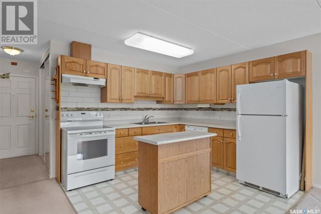 305 - 1 26th Street E, Condo with 2 bedrooms, 2 bathrooms and null parking in Prince Albert SK | Card Image