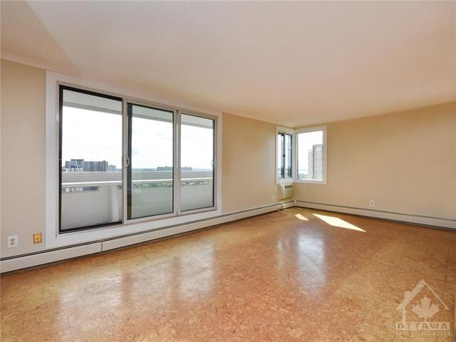 1907 - 1171 Ambleside Drive, Condo with 2 bedrooms, 1 bathrooms and 1 parking in Ottawa ON | Image 9