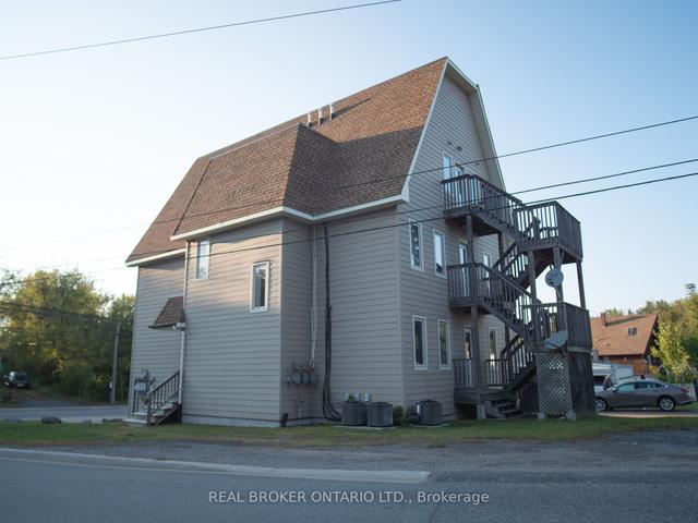 3 - 20 Emily St, House other with 2 bedrooms, 3 bathrooms and 2 parking in Parry Sound ON | Image 8
