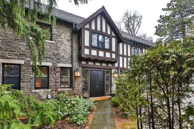 2 Valleyanna Dr, House detached with 5 bedrooms, 3 bathrooms and 5 parking in Toronto ON | Image 21