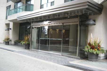 1013 - 300 Bloor St E, Condo with 1 bedrooms, 1 bathrooms and 1 parking in Toronto ON | Image 3
