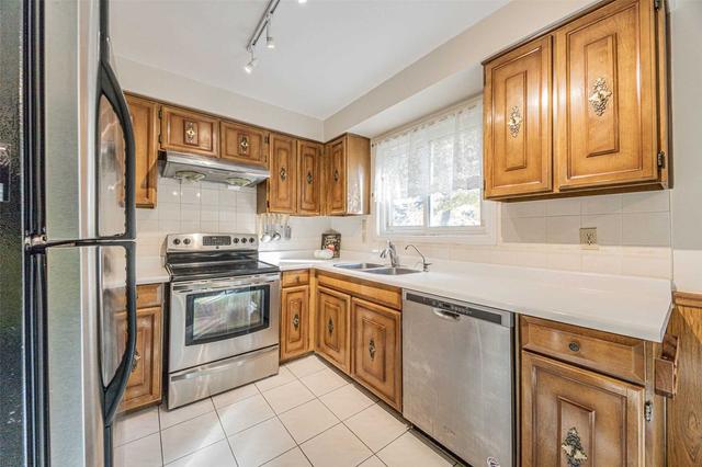21 Tepee Crt, House detached with 4 bedrooms, 3 bathrooms and 6 parking in Toronto ON | Image 21