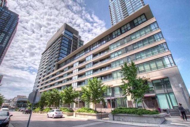 823 - 8 Telegram Mews, Condo with 1 bedrooms, 2 bathrooms and 1 parking in Toronto ON | Image 1