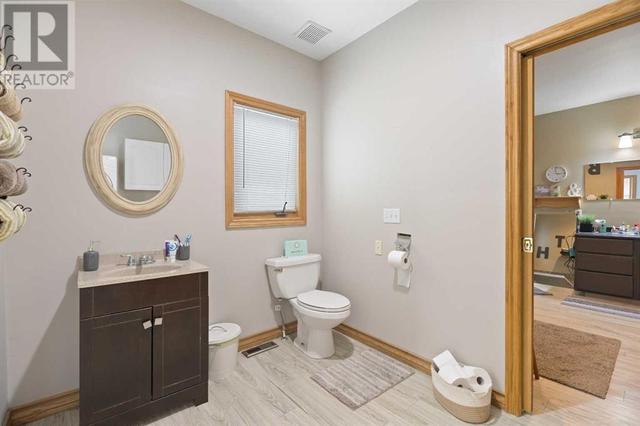 2 pc mainfloor bathroom | Image 22