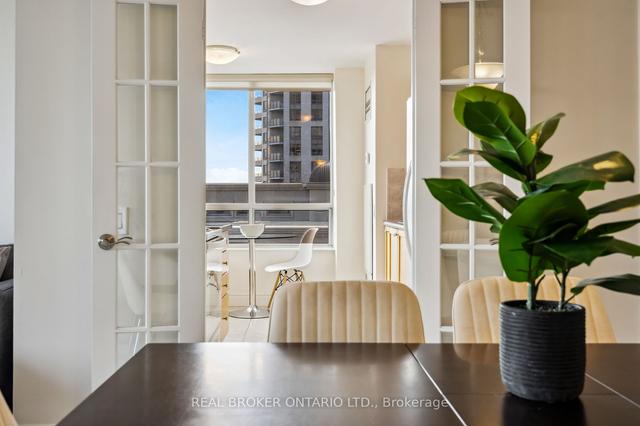 422 - 80 Harrison Garden Blvd, Condo with 2 bedrooms, 2 bathrooms and 2 parking in Toronto ON | Image 4