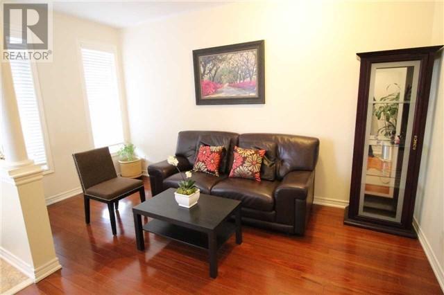 13 Hearth Pl, House detached with 3 bedrooms, 3 bathrooms and 3 parking in Toronto ON | Image 2