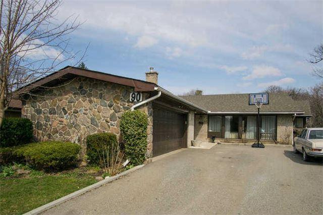 90 Gulliver Rd, House detached with 4 bedrooms, 4 bathrooms and 8 parking in Toronto ON | Image 1