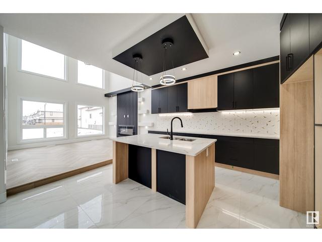 16603 32 Av Sw, House detached with 5 bedrooms, 3 bathrooms and null parking in Edmonton AB | Image 7