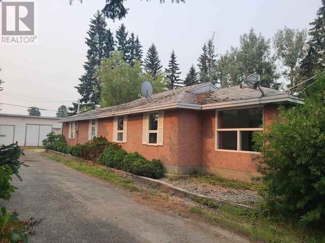 1275 4th Avenue, House detached with 3 bedrooms, 1 bathrooms and null parking in Valemount BC | Image 3