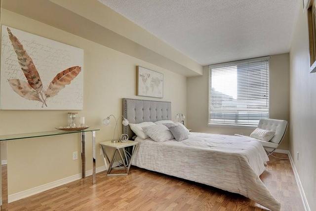308 - 18 Hillcrest Ave, Condo with 2 bedrooms, 2 bathrooms and 1 parking in Toronto ON | Image 19