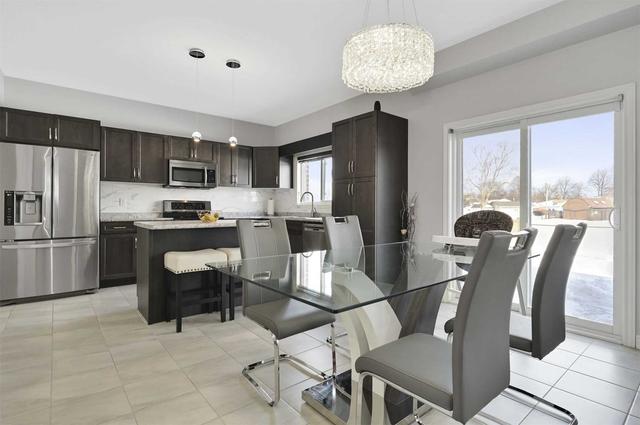 6271 Sam Iorfida Dr, House detached with 4 bedrooms, 3 bathrooms and 4 parking in Niagara Falls ON | Image 3
