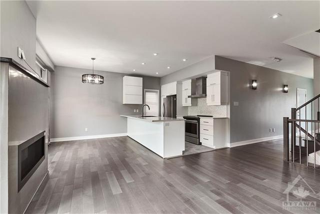 19 Aquamarine Private, Home with 4 bedrooms, 4 bathrooms and 2 parking in Ottawa ON | Image 7
