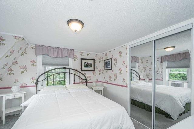 560 Rowanwood Rd, House detached with 3 bedrooms, 2 bathrooms and 5 parking in Huntsville ON | Image 6