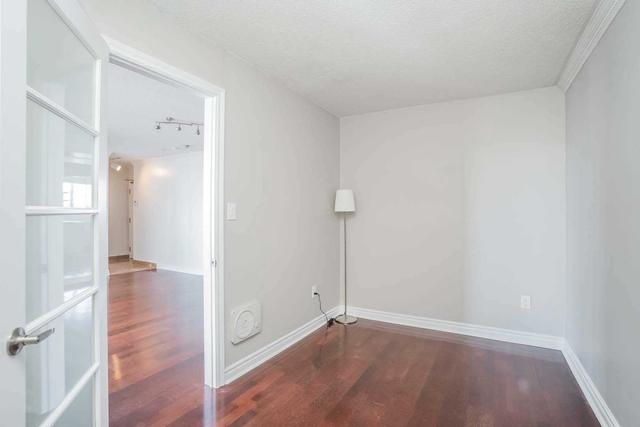 201 - 270 Queens Quay W, Condo with 2 bedrooms, 1 bathrooms and 1 parking in Toronto ON | Image 13