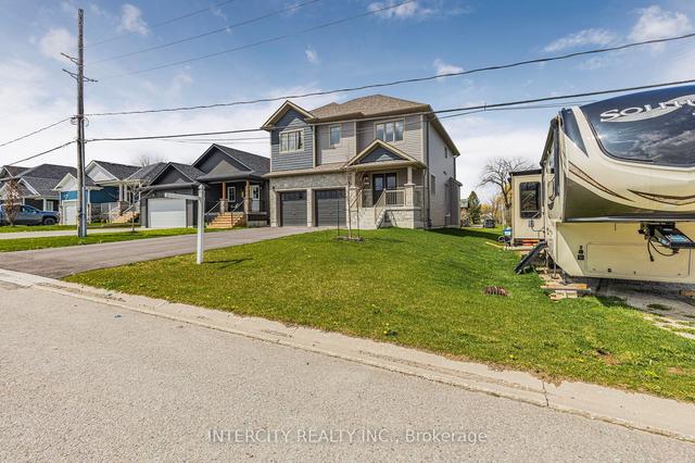 217 Quebec St, House detached with 4 bedrooms, 4 bathrooms and 6 parking in Clearview ON | Image 12