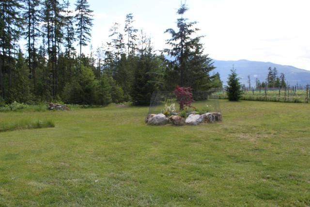 880 Alexander Road, House detached with 3 bedrooms, 2 bathrooms and null parking in Central Kootenay K BC | Image 11