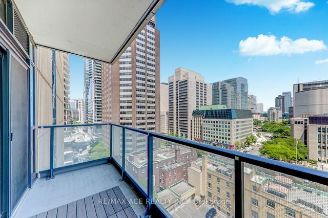 1208 - 210 Simcoe St, Condo with 1 bedrooms, 1 bathrooms and 0 parking in Toronto ON | Image 17