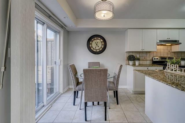116 Louisbourg Way, Townhouse with 2 bedrooms, 3 bathrooms and 2.5 parking in Markham ON | Image 3