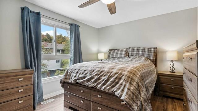 13 Trudy Crt, Condo with 3 bedrooms, 2 bathrooms and 2 parking in Hamilton ON | Image 9