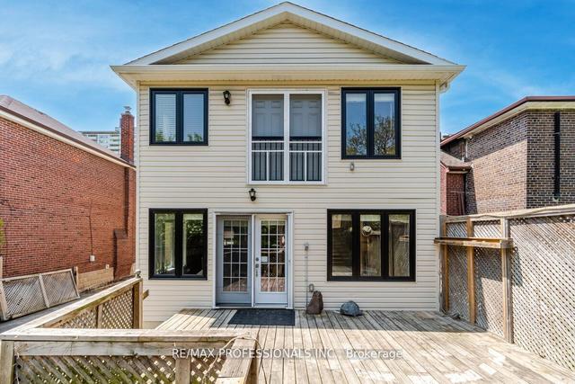 101 Keele St, House detached with 4 bedrooms, 2 bathrooms and 2 parking in Toronto ON | Image 26