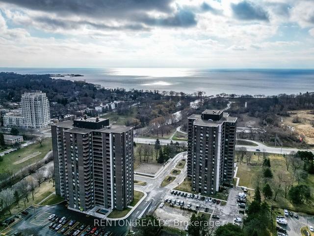 2001 - 1515 Lakeshore Rd E, Condo with 3 bedrooms, 2 bathrooms and 2 parking in Mississauga ON | Image 1