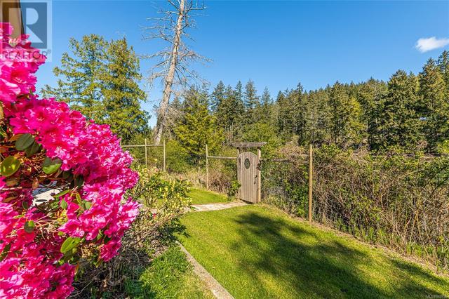 165 Booth Rd, House detached with 3 bedrooms, 2 bathrooms and 4 parking in Saltspring Island BC | Image 17