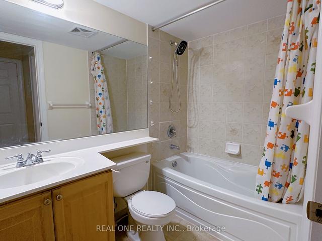 714 - 15 Greenview Ave, Condo with 2 bedrooms, 2 bathrooms and 1 parking in Toronto ON | Image 2