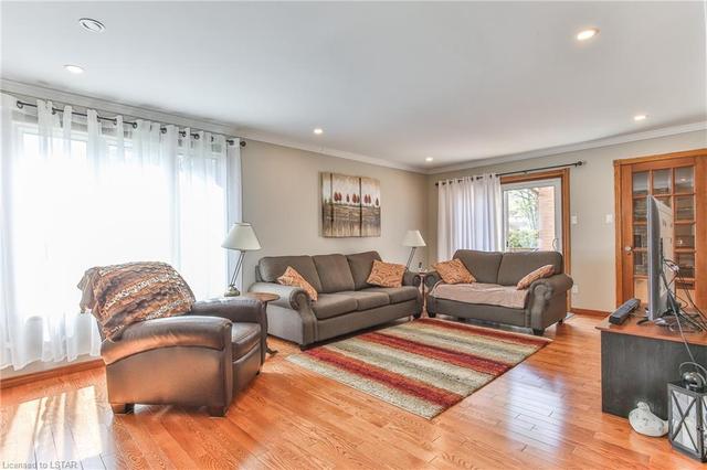 30 Anne Street E, House detached with 3 bedrooms, 3 bathrooms and 8 parking in Aylmer ON | Image 8