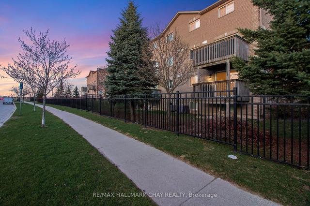 3 - 91 Goodwin Dr, Condo with 2 bedrooms, 1 bathrooms and 1 parking in Barrie ON | Image 23