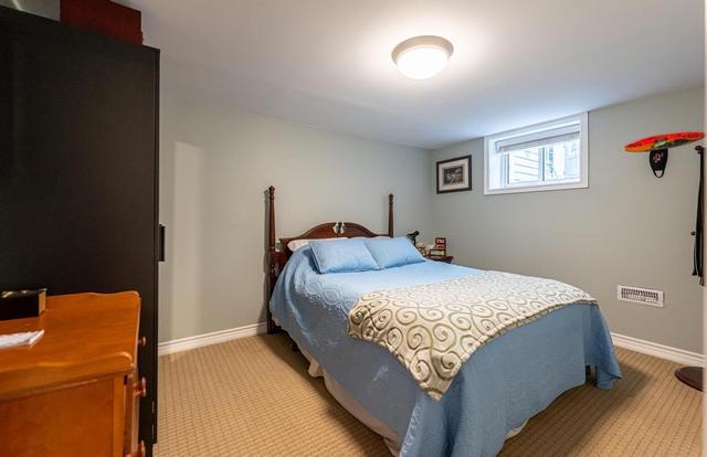 12 West 21st Street, House detached with 5 bedrooms, 2 bathrooms and 5 parking in Hamilton ON | Image 24