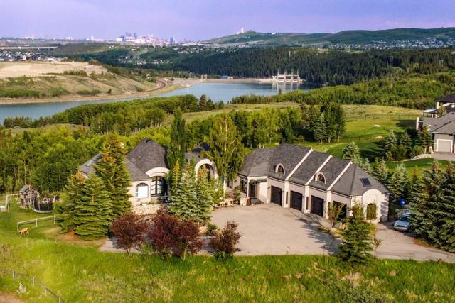 19 Wildflower Hill, House detached with 5 bedrooms, 3 bathrooms and 4 parking in Rocky View County AB | Image 1