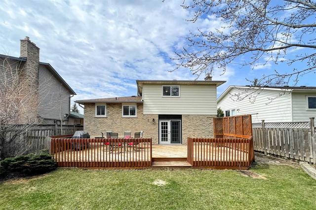 2361 Duncaster Dr, House detached with 3 bedrooms, 3 bathrooms and 3 parking in Burlington ON | Image 25