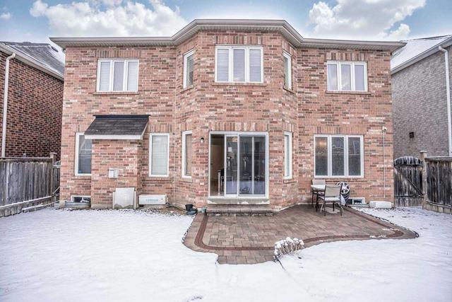 70 Dunwell Cres, House detached with 4 bedrooms, 3 bathrooms and 4 parking in Ajax ON | Image 20