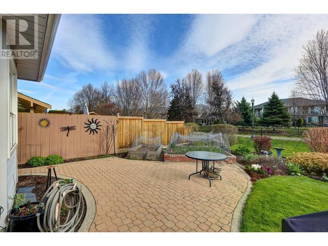 663 Pimlico Road, House detached with 2 bedrooms, 2 bathrooms and 4 parking in Kelowna BC | Image 57
