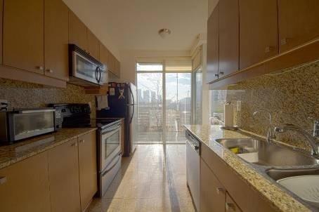 th6 - 27 Brunel Crt, Townhouse with 3 bedrooms, 3 bathrooms and 2 parking in Toronto ON | Image 5