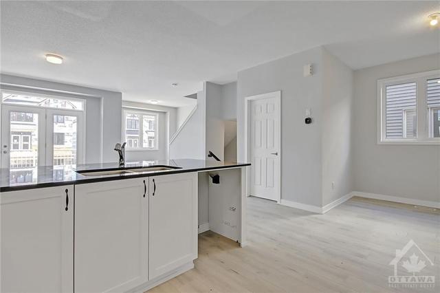 43 Stitch Mews, Townhouse with 4 bedrooms, 3 bathrooms and 2 parking in Ottawa ON | Image 17