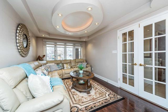 71 Cassis Dr, House detached with 4 bedrooms, 5 bathrooms and 5 parking in Toronto ON | Image 6
