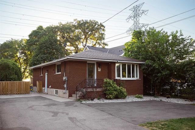 617 Beach Blvd, House detached with 3 bedrooms, 2 bathrooms and 4 parking in Hamilton ON | Image 12
